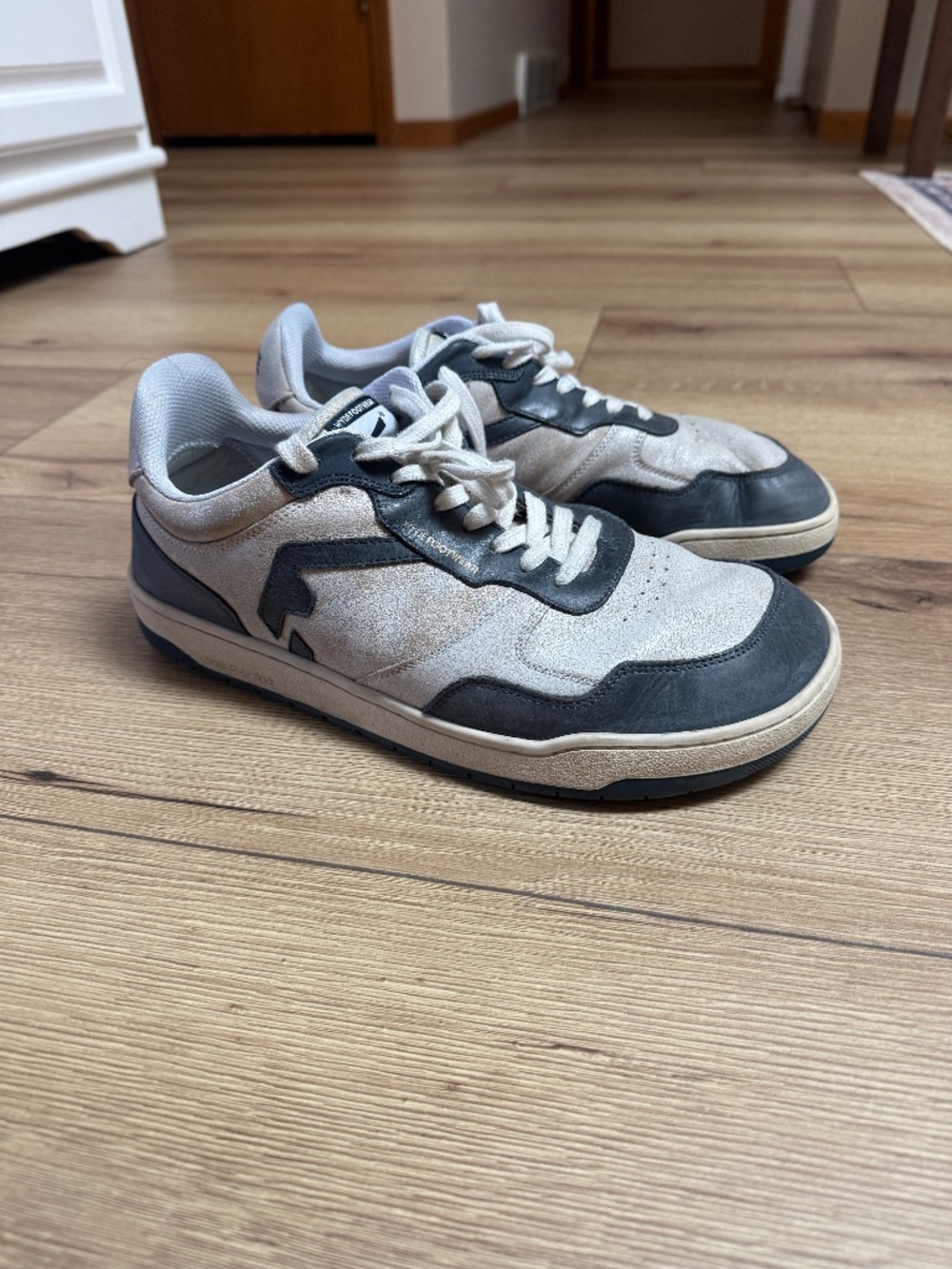 Wyde Nova Sneakers Beige/Blue size 10 US, 44 EU